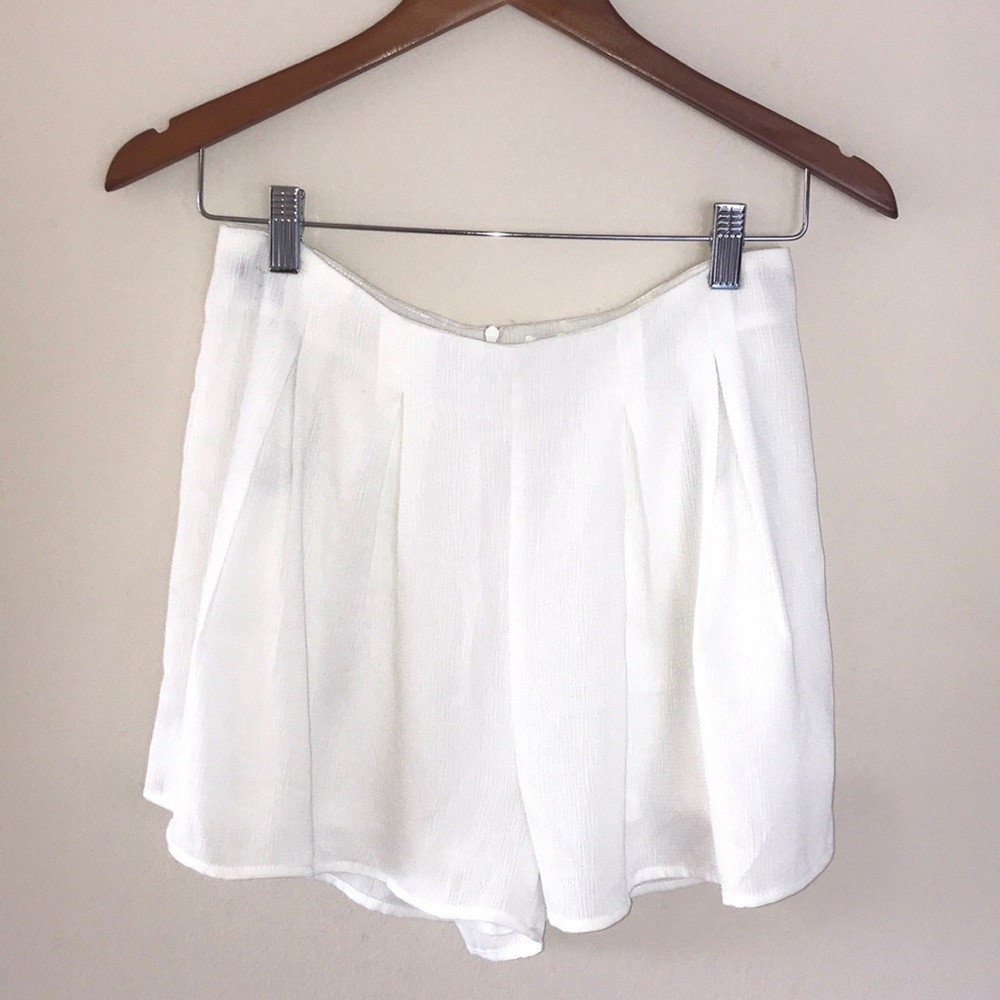 Misguided Topshop White Shorts Size 6